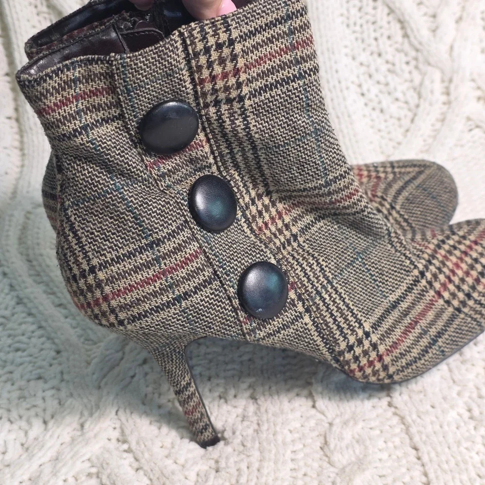 Diba‎ Plaid Stiletto Ankle Boots Booties Wool Like Red Brown Button Women 8.5